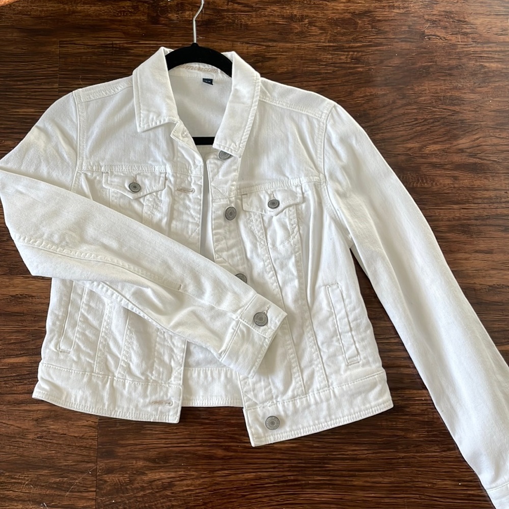 White American Eagle Denim jacket